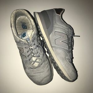 Grey Nee Balance shoes